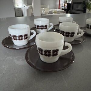 Vintage White and Brown Coffee Cup Set